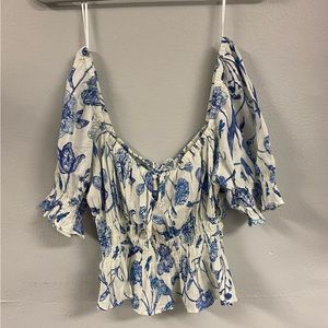 H&M Puff-Sleeved Peplum Blouse